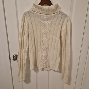 Classic Cream Cable-Knit Turtleneck Sweater - Women